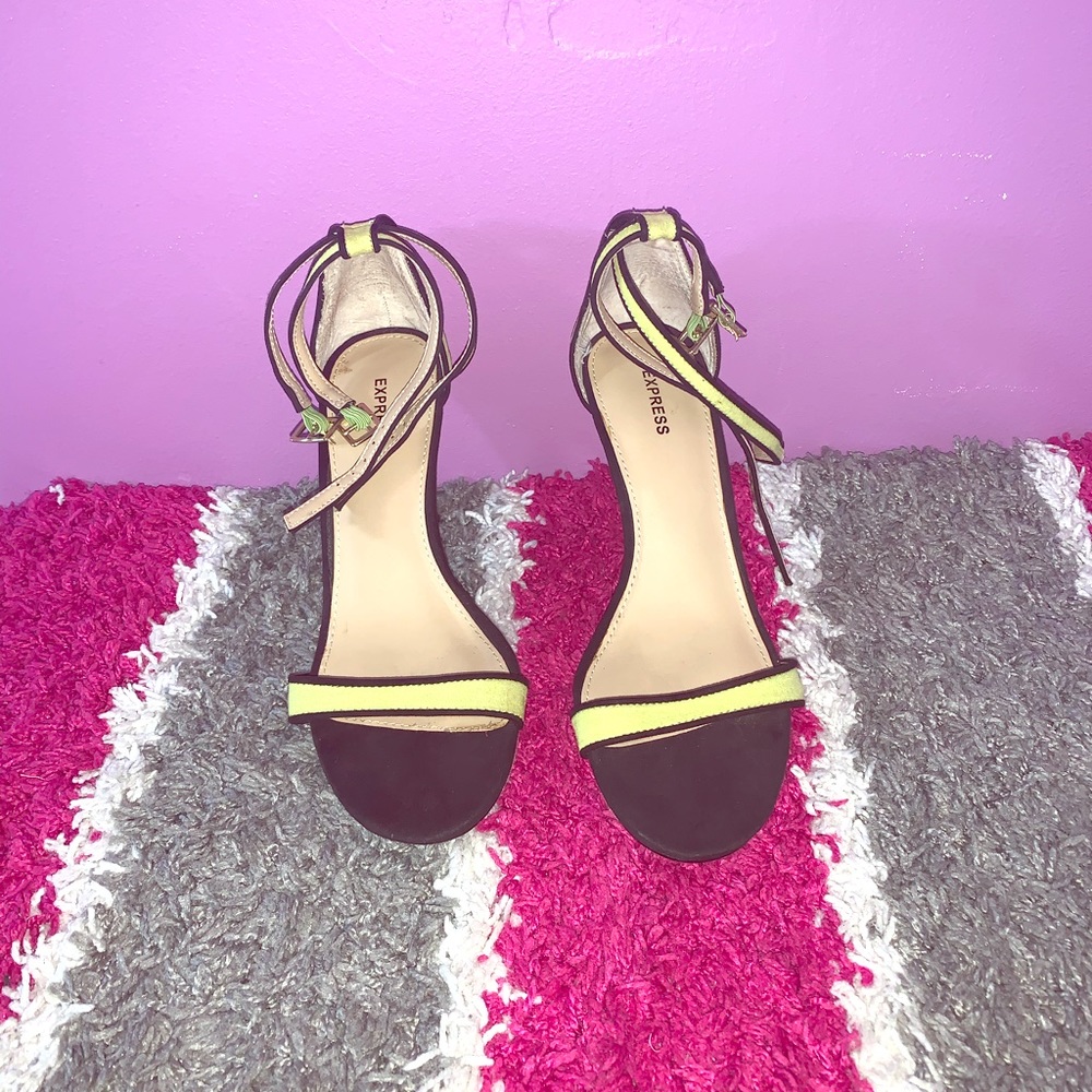 Express  heels